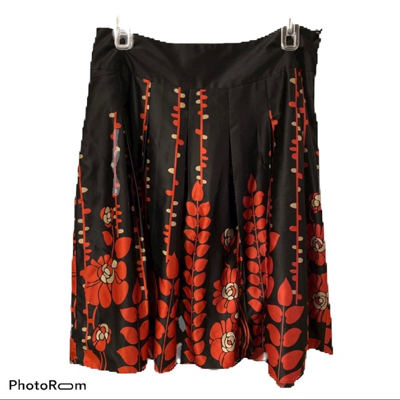 Mossimo Supply Co. Dresses & Skirts - SALE! MOSSIMO Black/Red Floral Skirt Size 6